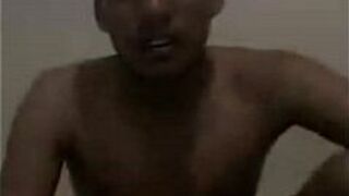 I get naked on webcam - porn video