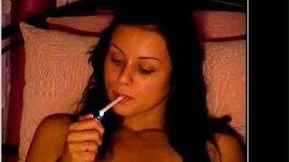 Little hottie cumming on cam - porn video