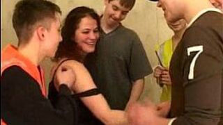 Lisa is dicked by the guys who repair the room - porn video